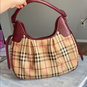 Burberry Haymarket check pub hobo